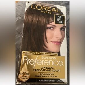L'Oreal Paris Medium Golden Brown Hair Color